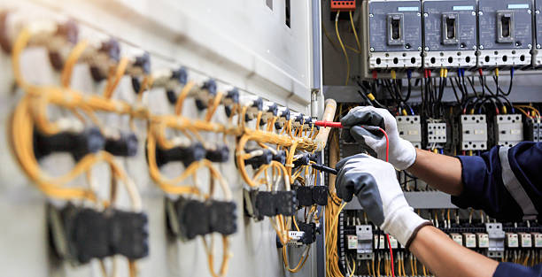 Professional Electrician technician working in Lake Elmo, MN